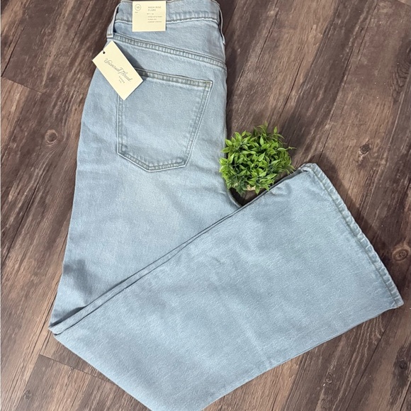 Universal Thread Light Blue Flare Jeans/ Size 10 ,14 - Picture 2 of 4